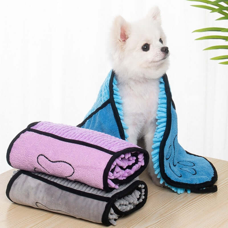 Super Absorbent Microfiber Pet Bath Towel – Quick-Drying Dog and Cat Bathrobe for Grooming and Drying