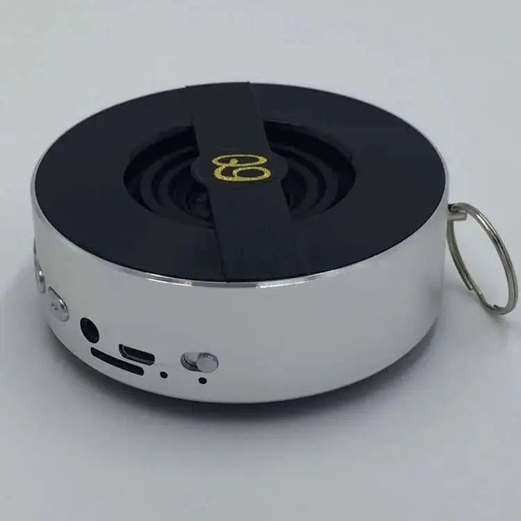 Nevytech Bluetooth speaker Q9A with mono output, USB port, and compact design for outdoor use.
