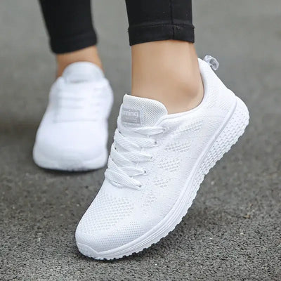 Women's casual mesh sneakers – breathable flat walking shoes, white fashion gym vulcanized footwear for women