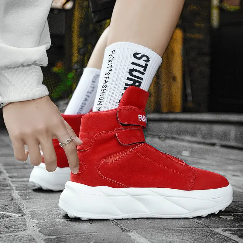 Men's breathable fashion sneakers – luxury casual trainers, lightweight loafers, running and race shoes for men